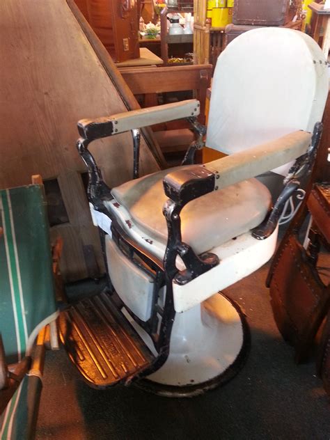 Vintage Barbers Chair – Geelong Vintage