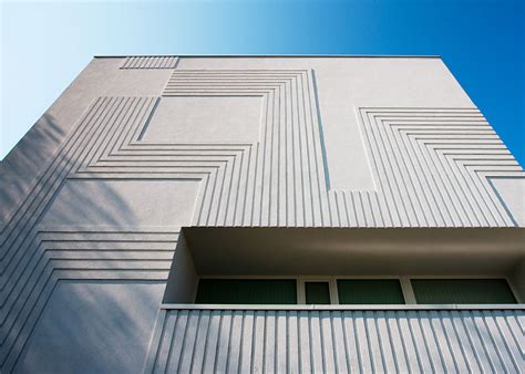 Computer Shop Exterior Design 的图像结果