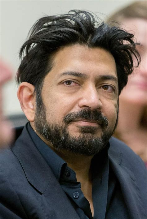 19 Facts About Siddhartha Mukherjee | FactSnippet