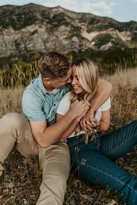 engagement photos casual