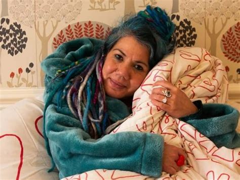 Weird Wedding: ರಿಮೋಟ್ ಕಾರ್ ವಧು, ಬೆಡ್ ಶೀಟ್ ವರ, ಗೋಡೆ ಜೊತೆ ಮದುವೆ ...