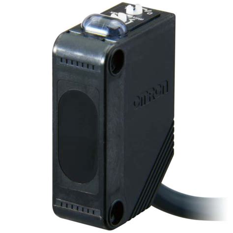 E3Z-D62 2M Omron | Omron Diffuse Photoelectric Sensor, Block Sensor, 1 ...