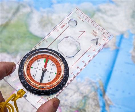 Compass Navigation Tips and Tricks 的图像结果