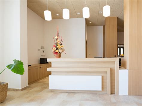 Rezultat imagine pentru Reception Desk Design