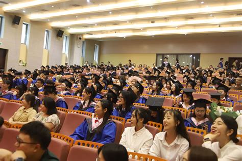 重庆大学外国语学院举行2023届毕业典礼暨硕士、学士学位授予仪式-重庆大学外国语学院
