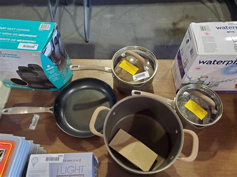 Set of 4 Circulon Induction Suitable Cookware with Lids - OUT OF BOX ...