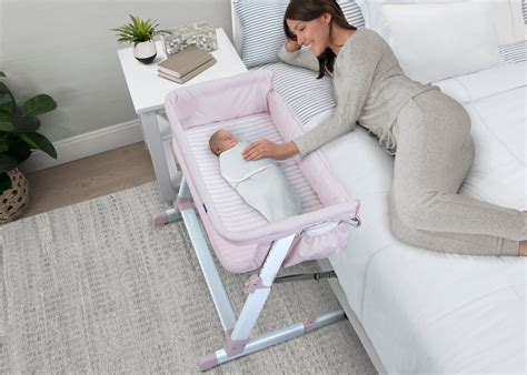 babyGap Whisper Bedside Bassinet - Delta Children
