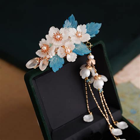 Flower Hair Clips - Add Bloom to Your Hairstyle! - EastCharms