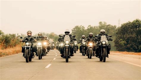 Jawa Yezdi Motorcycles Joins Hands with Indian Navy to Commemorate 53rd ...