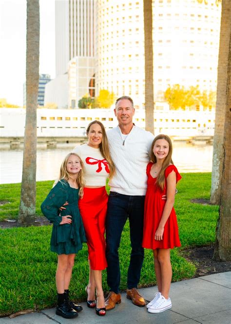 MERRY CHRISTMAS! ️ The Rhoads Family | Alyssa Rhoads