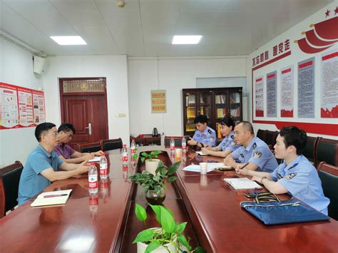 柳州市公安局出入境管理处到国际教育学院指导工作-广西科技大学