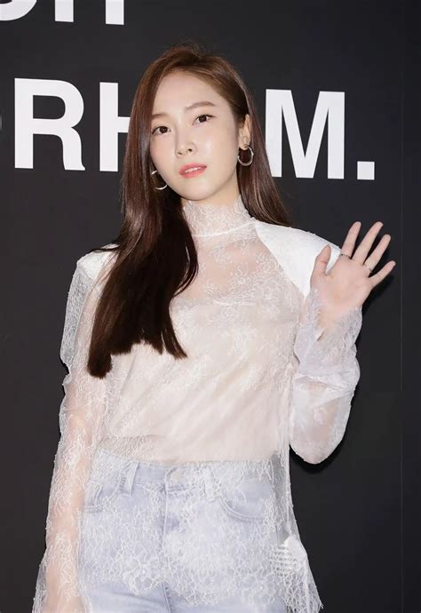 Girls' Generation (SNSD) Members Profile: Names, Ages, Birthdays, And ...