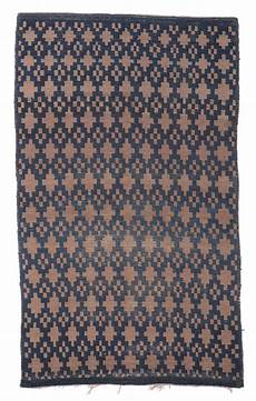 tappeti tibetani antichi due tappeti tibetani tibet 1900 wannenes auctions tappeti tibetani antichi due tappeti tibetani tibet 1900 wannenes auctions
