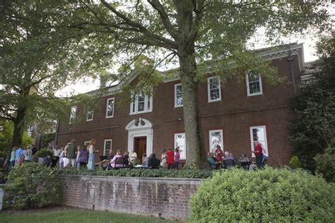 Mt. Cuba Center | Neighbors