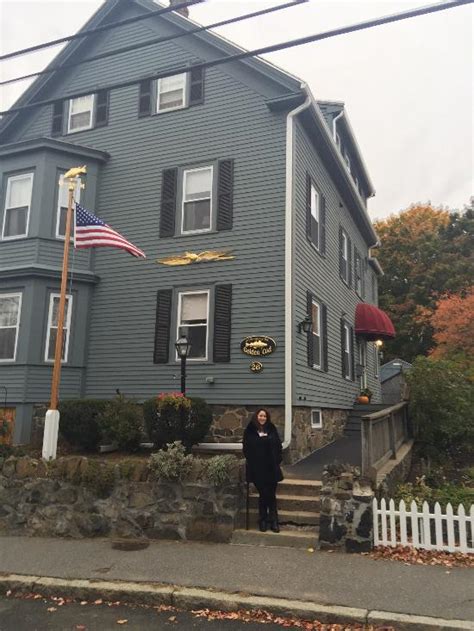 GOLDEN COD BED AND BREAKFAST (Marblehead) - B&B Reviews & Photos ...