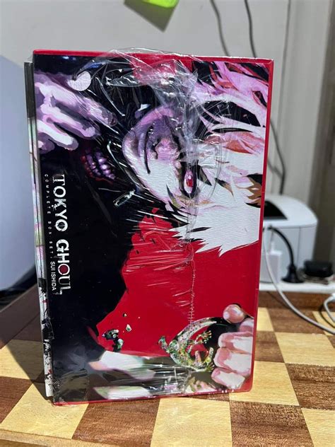 guys someone is trying to sell me this box for a good price is it legit ...