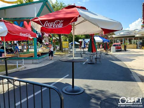 Six Flags Fiesta Texas Has Reopened, Here's a Look at Safety Procedures ...