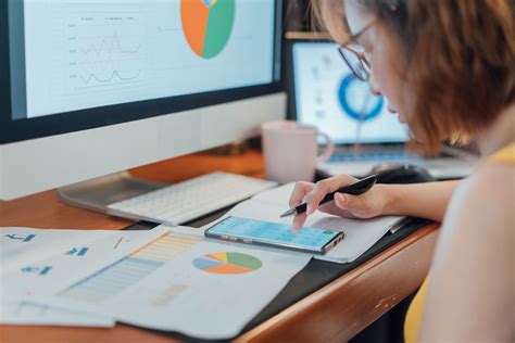 Using Business Loan Brokers - Is It Worth It? - Business, Finance and ...