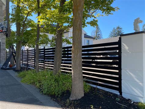 Horizontal Slat Fence