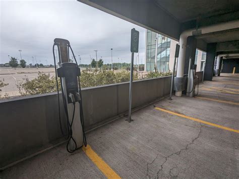 Hwy 610 & Noble Parkway (Coming Soon) | Brooklyn Park, MN | EV Station