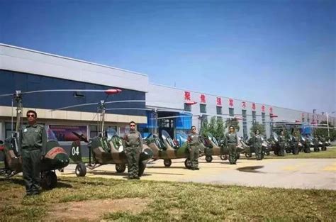 国庆阅兵式上唯一一款由民营企业生产的装备——“猎鹰”旋翼机_资讯_航家号