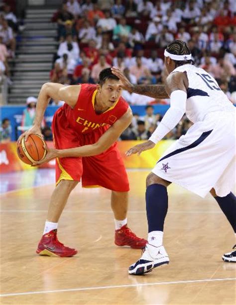 求北京奥运会篮球比赛视频-谁有北京奥运会中国男篮打美国男篮的比赛视频，有的求给我...