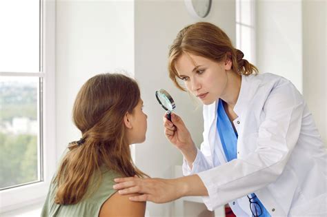 Dermatology Nurse: Salary, Career & How to Become - Nightingale College