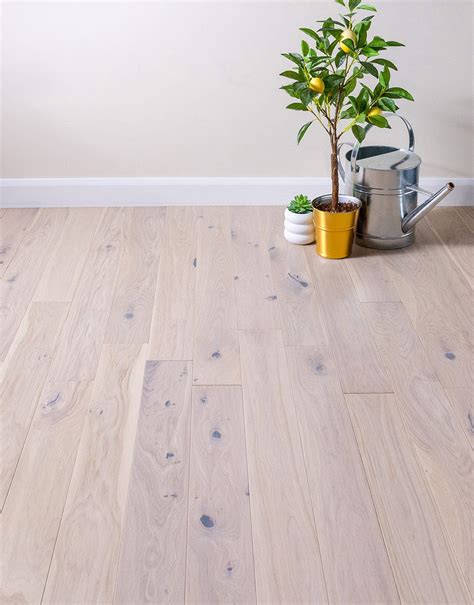 White Wash Oak Laminate Flooring Engineered Brushed UV Oiled White