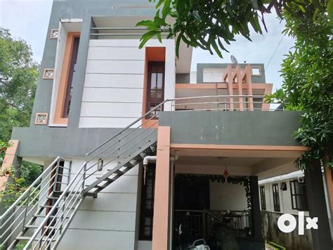 Colleage Junction 9,50 Cent 2600Sqft 4 bedroom4 attached bathroom - For ...