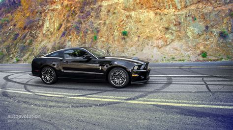 Download Ford Mustang 2014 Shelby Gt500 Car Wallpaper | Wallpapers.com