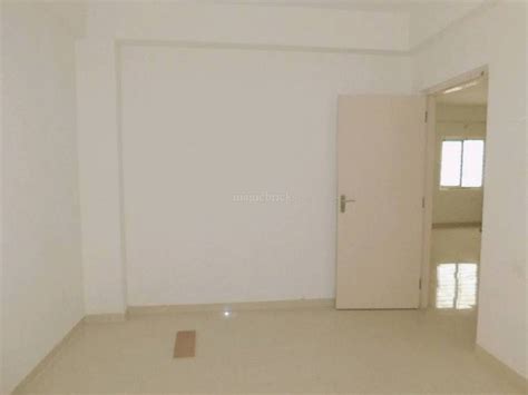 Pyramid Watsonia in Yelahanka, Bangalore: Price, Brochure, Floor Plan ...