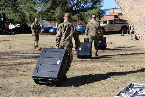 New signal battalion uses expeditionary comms kit in first mission ...