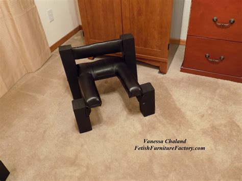 Queening Chairs - Spanking Benches - BDSM: Queening Chairs - Smother ...