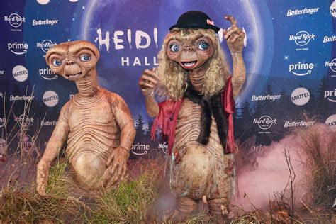 Heidi Klum wows as E.T. at her 2024 Halloween party - ABC News