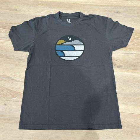 Men’s vuori tee Size md #vuori #tee - Depop