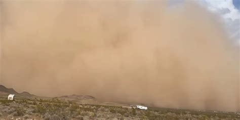 HOLY HABOOB! Huge dust storm rolls across northwest Arizona