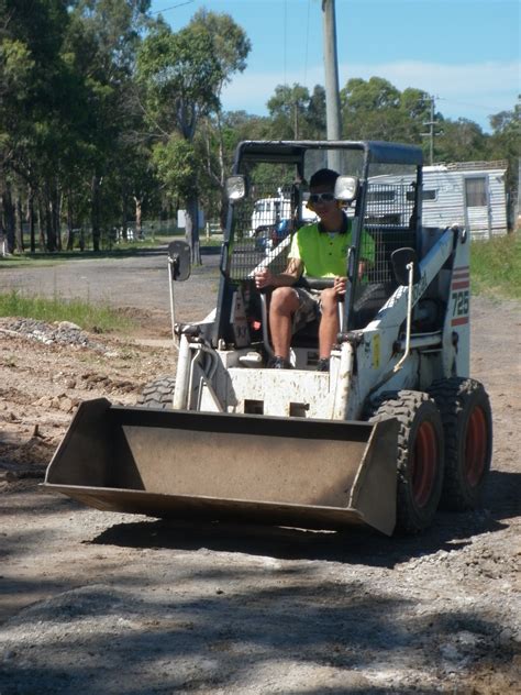 Cameron-on-skid-steer-1 - Smiths Training ServicesSmiths Training Services