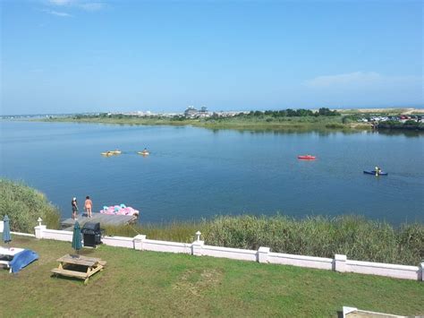 SEA SHELL MOTEL (Misquamicut) - Hotel Reviews, Photos, Rate Comparison ...