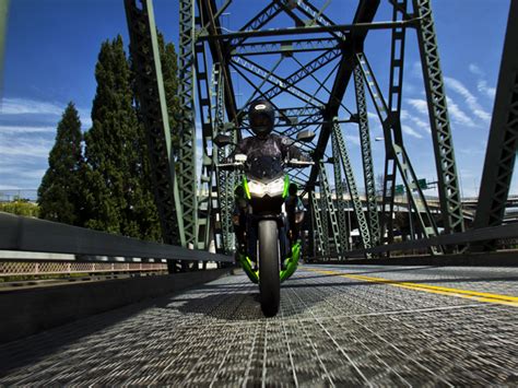 Kawasaki Z1000 2013 STD-Exterior Bike Photos - Overdrive