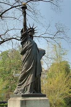 free statue of liberty 2 replicas of the statue of liberty free statue of liberty 2 replicas of the statue of liberty