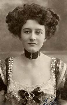 1910s Hairstyles by S Hairstyles 1900 1910 Fashion Journal 1910s Hairstyles