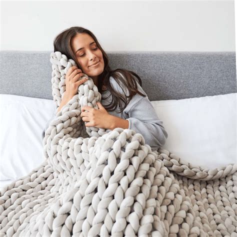 How To Properly Use A Weighted Blanket at David Velasquez blog