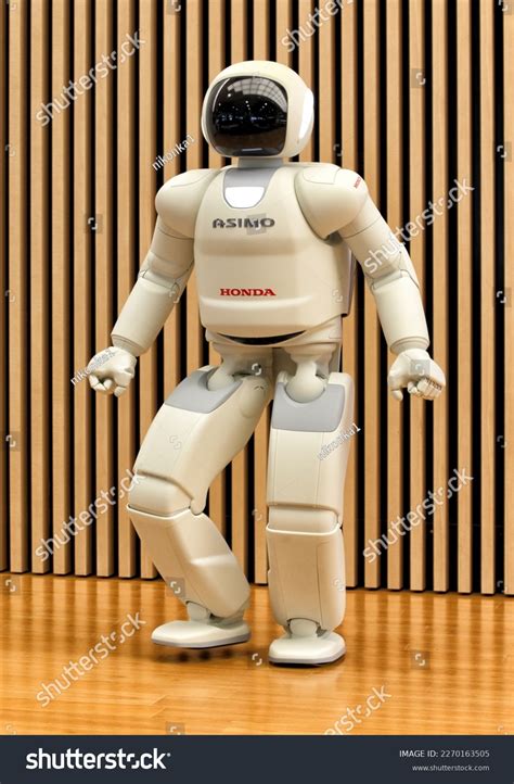 Life Human Robots 的图像结果