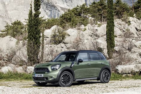 INTRODUCING THE NEW 2014 MINI COUNTRYMAN