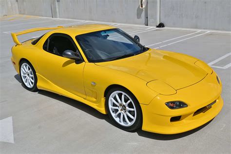 Mazda Rx 7 Yellow