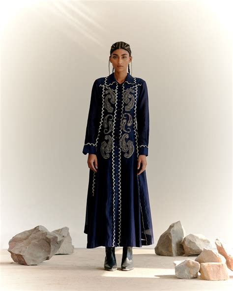 TUNA PAISLEY - INDIGO