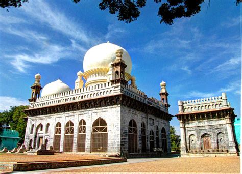 Tomb of Abdul Wahab in Kurnool, telangana, India - Top Attractions ...