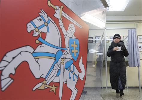 Voting around the World 的图像结果