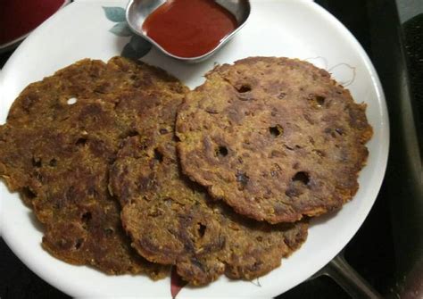 Bhajniche Thalipeeth Recipe by Sneha Lad - Cookpad