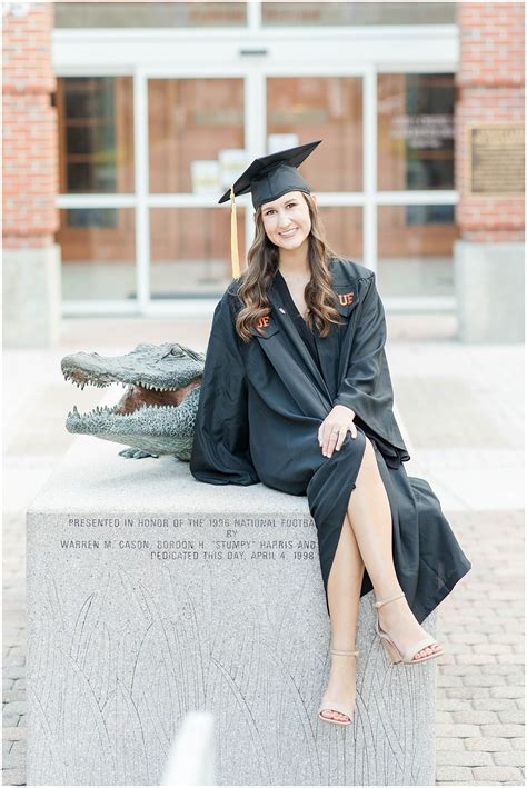 University of Florida Graduation Session | Ashlyn - Leslie Page Photography